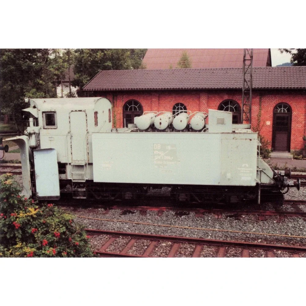 DB Deutsche Bundesbahn Maintenance Railcar Found Photo Agfa Paper Railfan - Picture 1 of 2